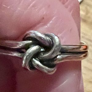 James Avery Lover’s Knot ring